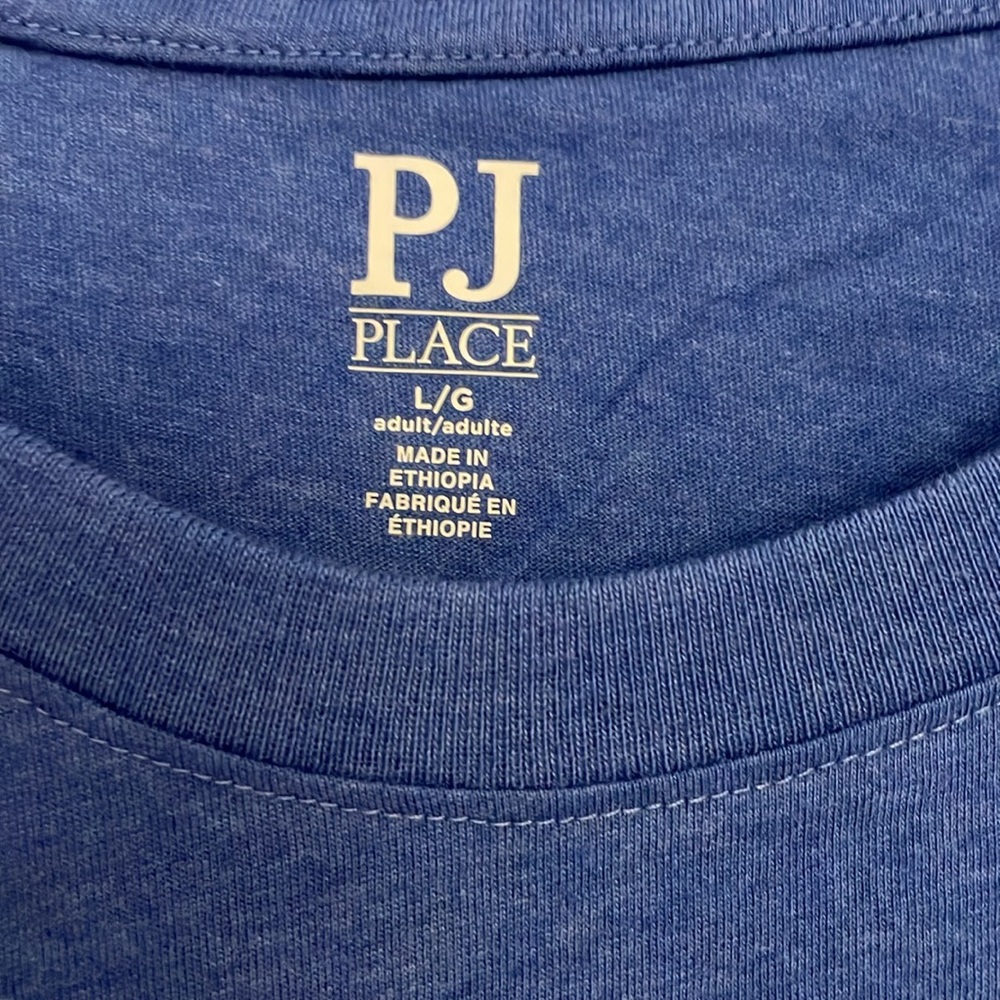 PJ Place, large graphic sleep tee. Blue, rib knit crew neck. Tag-lees label - Picture 6 of 17